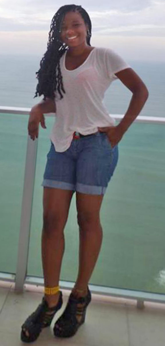 Date this hot Colombia girl En from Cali CO9543
