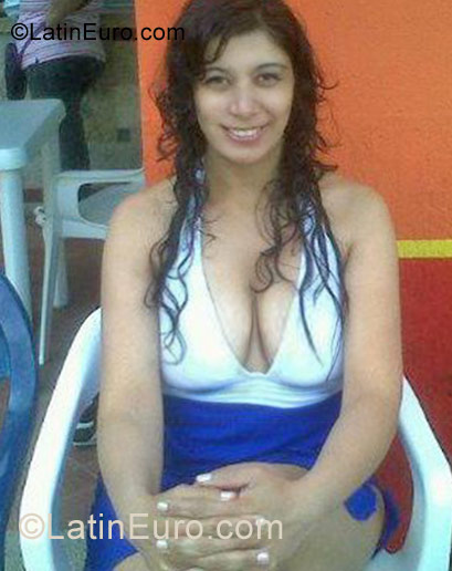 Date this charming Colombia girl Sandra from Bogota CO9547