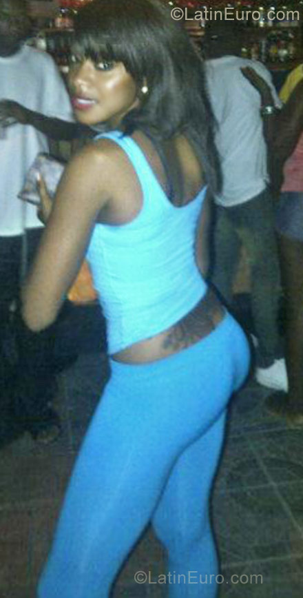 Date this pretty Jamaica girl Shanta from Kingston JM450