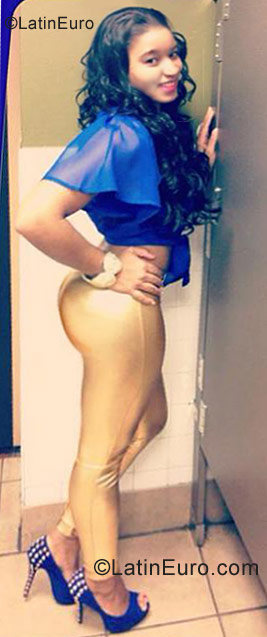 Date this stunning Jamaica girl Shawna from Kingston JM459