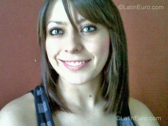 Date this sultry Colombia girl Vivian901 from Bogota CO9588