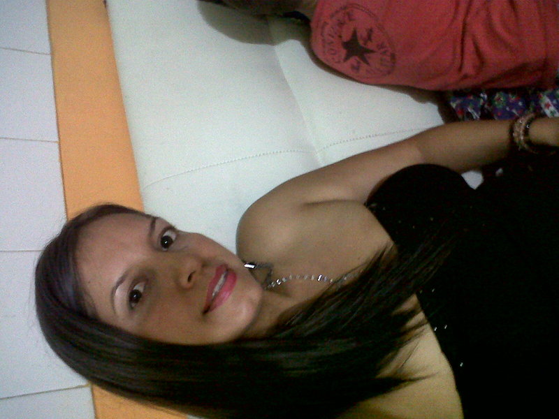 Date this passionate Colombia girl Dindaines from Cali CO9661