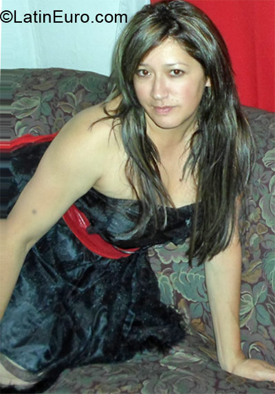 Date this attractive Colombia girl Catalina_2013 from Bogota CO9765