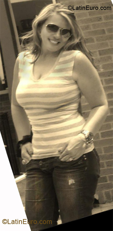 Date this stunning Colombia girl Ana Maria from Bogota CO9768