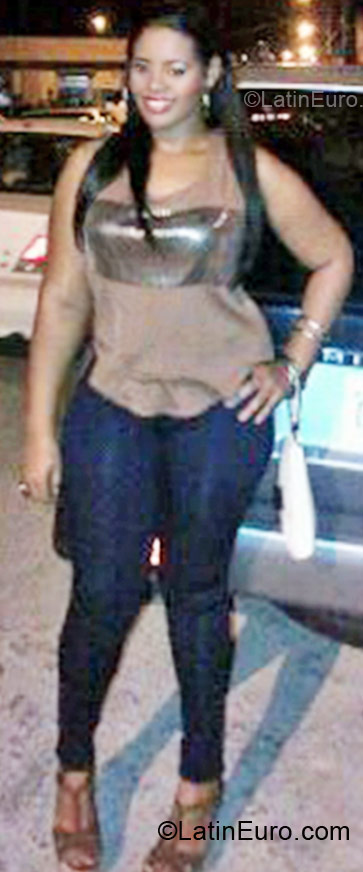 Date this delightful Dominican Republic girl Leidy from Santiago DO10757