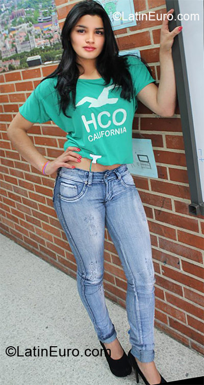 Date this young Colombia girl Nansi from Medellin CO9888