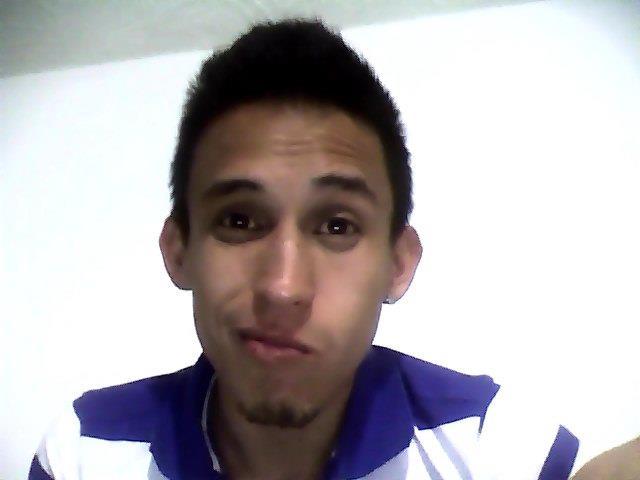 Date this hot Colombia man JHONNY from Bogota CO9926