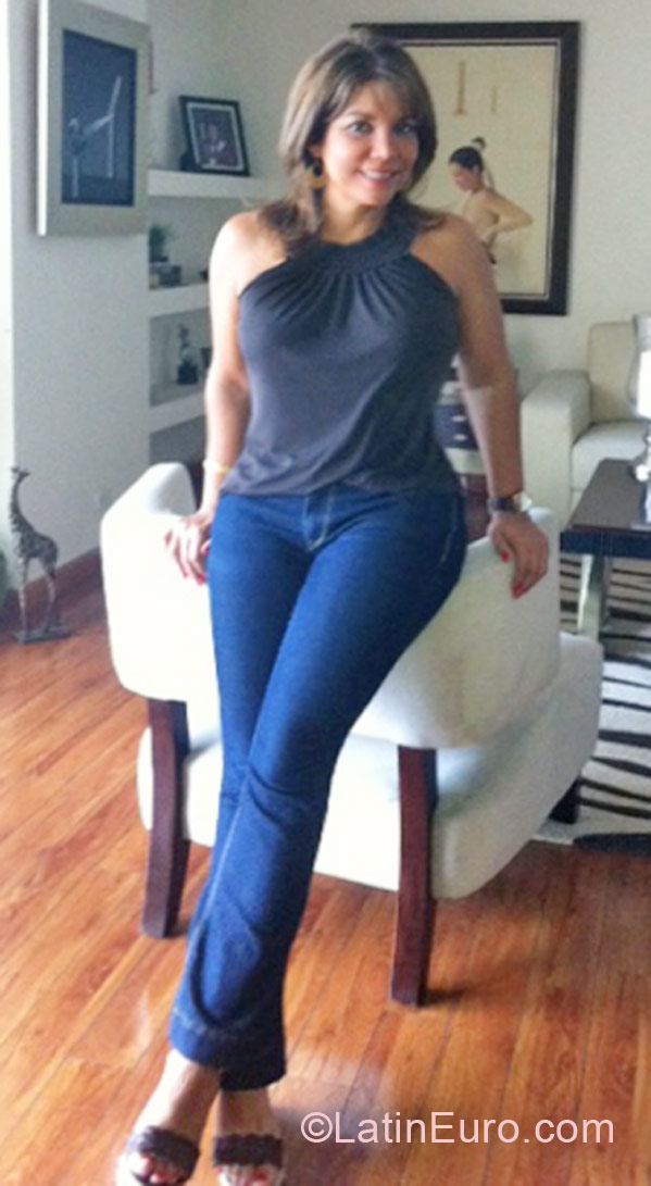 Date this delightful Panama girl Lorena from Panama City PA381