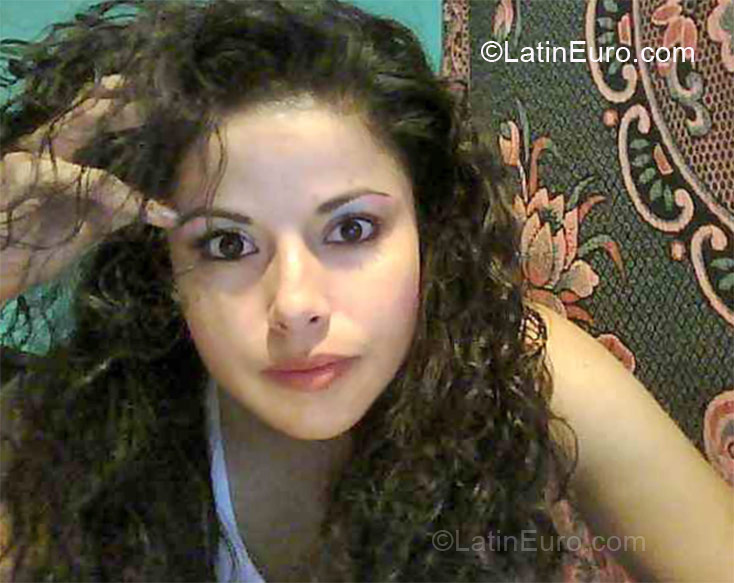 Date this tall Costa Rica girl Giselle from Piedades CR216