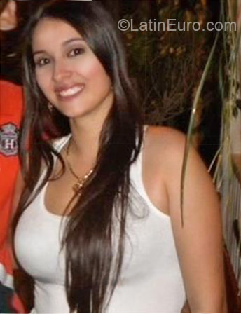 Date this happy Brazil girl Juliana from Campinas BR7702