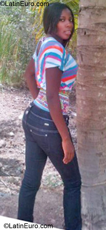 Date this georgeous Dominican Republic girl Maricela from Santo Domingo DO10845