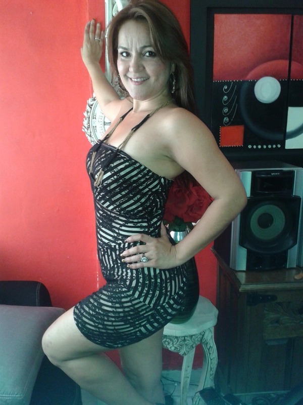 Date this hot Colombia girl DINORA ASTRID from Barranquilla CO9986