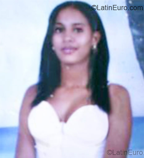 Date this foxy Dominican Republic girl Marleni from La Romana DO10938