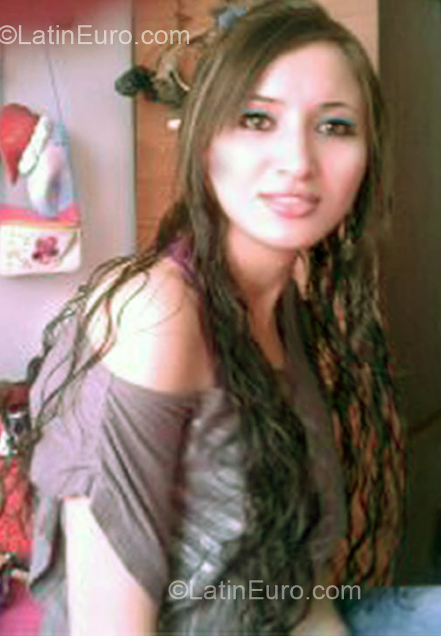 Date this passionate Colombia girl Sandra from Bogota CO10089