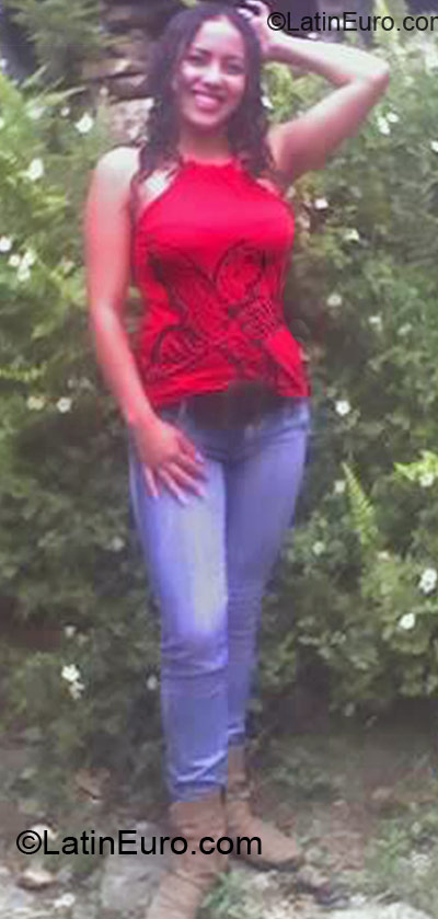 Date this exotic Colombia girl Leidy from Bogota CO10139