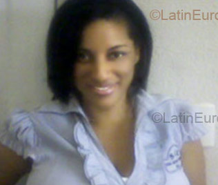 Date this foxy Dominican Republic girl NEYDA from Santo Domingo DO11047
