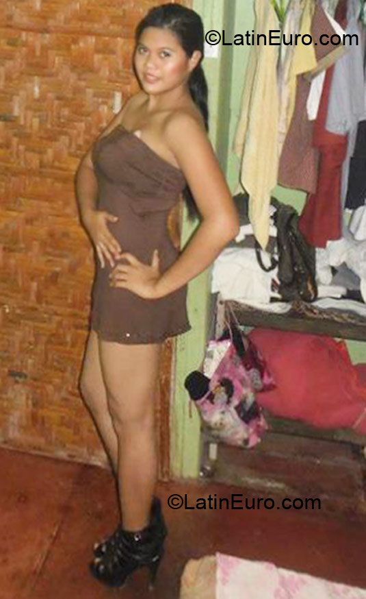 Date this happy Philippines girl Marimar from Pagadian City PH462