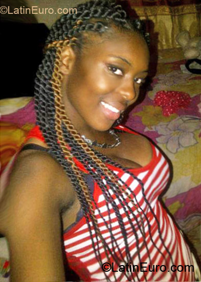 Date this young Jamaica girl Ashley from Montego Bay JM525