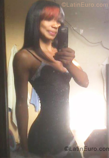 Date this athletic Dominican Republic girl Katherine from Santo Domingo DO11071