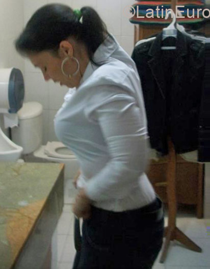 Date this nice looking Colombia girl Sandra from Medellin CO10253