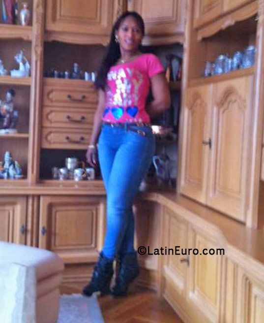 Date this cute Spain girl Francia17 from Huesca ES236