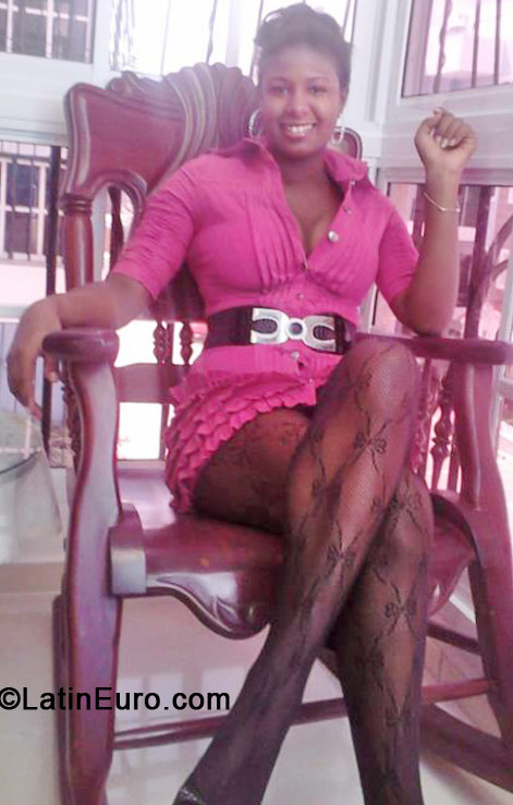 Date this tall Dominican Republic girl Ana from Santiago DO11228