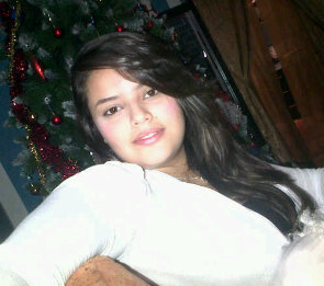 Date this happy Colombia girl Darlyn from Cali CO10403