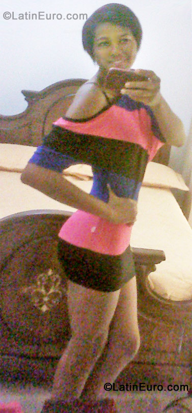 Date this funny Colombia girl Miryan from Cartagena CO10804
