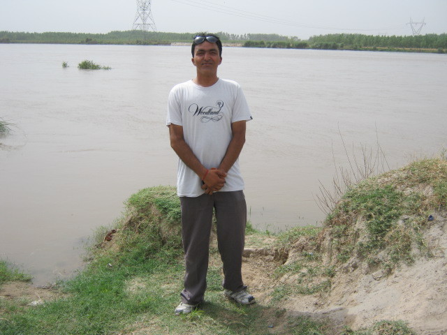 Date this beautiful India man Rajan from Nurmahal IN217