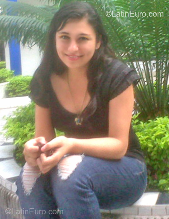 Date this funny Peru girl Katherine from Tarapoto PE639