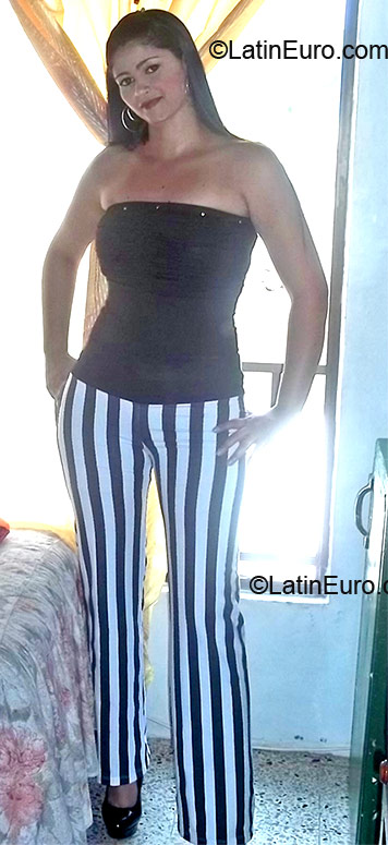 Date this exotic Colombia girl Diana from Medellin CO10657