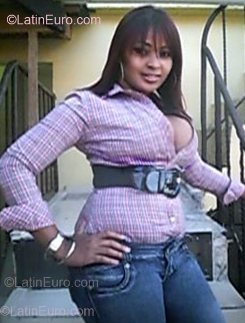 Date this sensual Dominican Republic girl La from La Romana DO11512