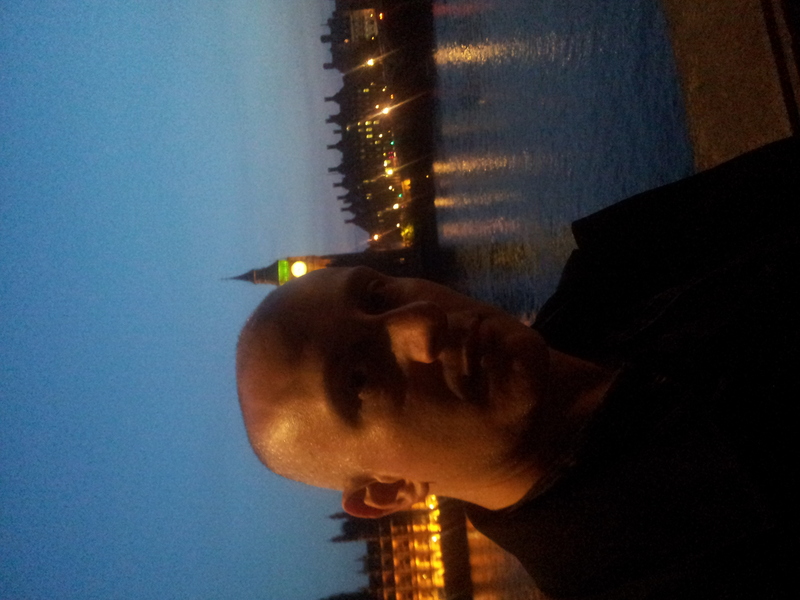 Date this beautiful United Kingdom man Ricky4sa from London GB668
