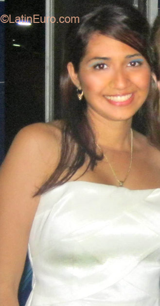 Date this gorgeous Colombia girl Lili22 from Bucaramanga CO10816