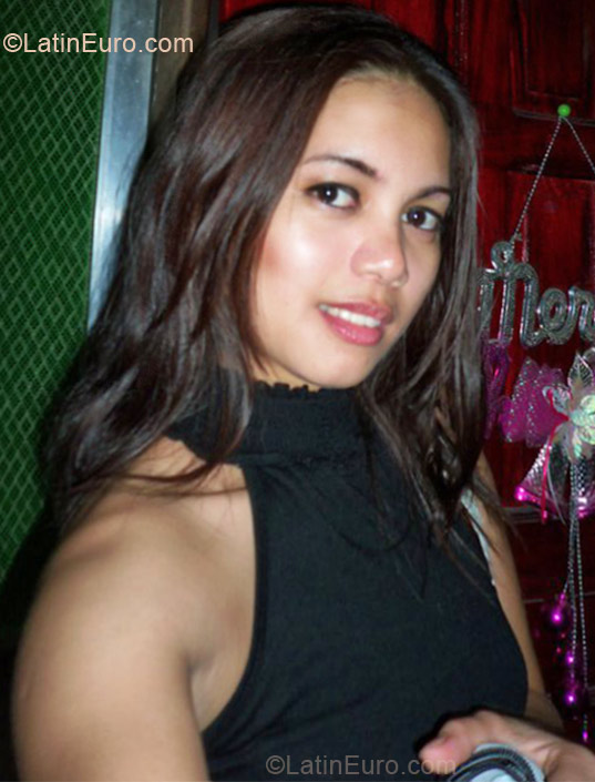 Date this funny Philippines girl Gladetz from Laoag City PH481