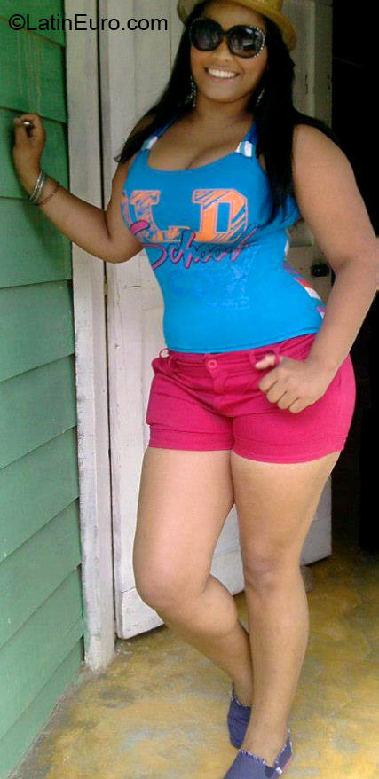 Date this happy Dominican Republic girl Jimenez from Republica Dominicana DO11829