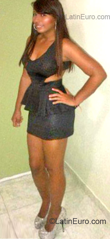 Date this delightful Dominican Republic girl Yeandris from Santo Domingo DO11862