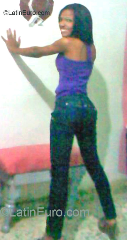 Date this tall Dominican Republic girl Anyelis from Santiago DO11873