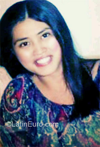 Date this lovely Philippines girl Manila from Manila PH493