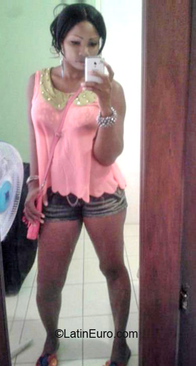 Date this good-looking Jamaica girl Melrose from Kingston JM594