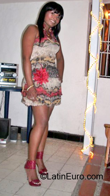 Date this funny Colombia girl Dilma from Cartagena CO10903