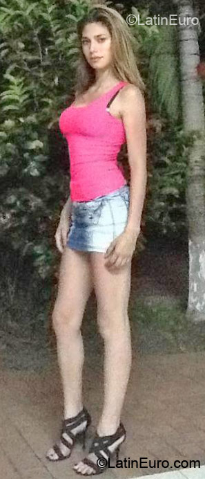 Date this beautiful Colombia girl Luz from Bogota CO11018