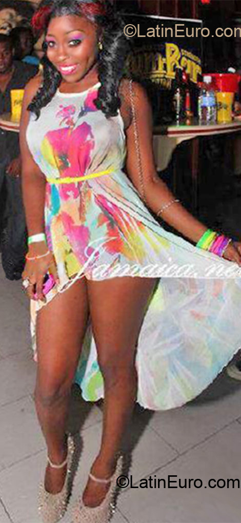 Date this sultry Jamaica girl Toocute from Ocho Rios JM624