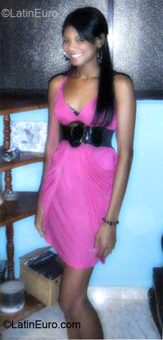 Date this foxy Dominican Republic girl Mandy from Puerto Plata DO12028