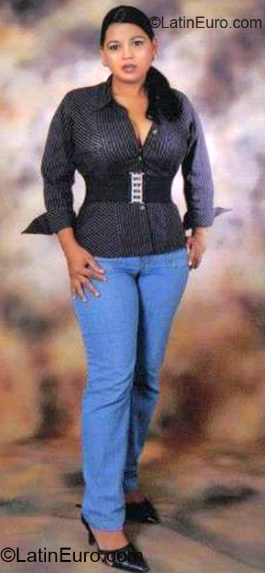 Date this fun Colombia girl Maria Isabel from Barranquilla CO11158