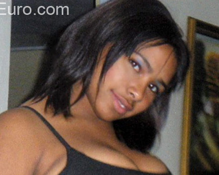 Date this hot Dominican Republic girl Genesis from Santo Domingo DO12104