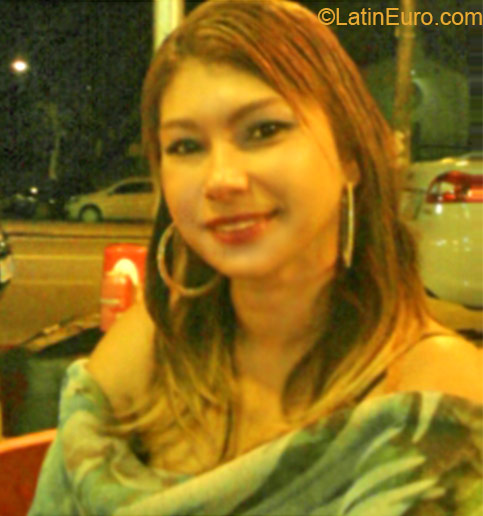 Date this happy Brazil girl Rejane from Boa Vista BR7054