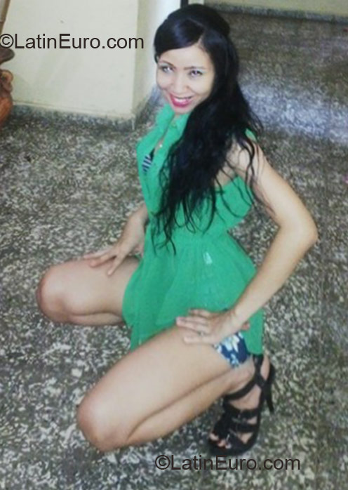 Date this exotic Dominican Republic girl Frannyel from La Vega DO12142