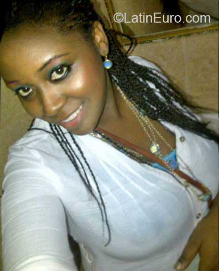 Date this sultry Honduras girl Mari Isabel from La Ceiba HN733
