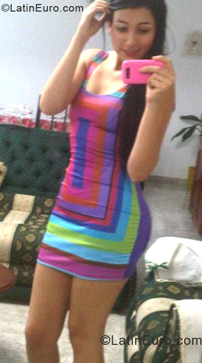 Date this voluptuous Colombia girl Andrea ortiz from Villavicencio CO11324